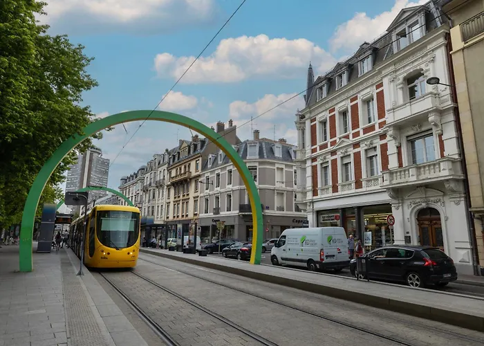 Vox - Spacieux Et Lumineux - Balcon Ascenseur - Centre *